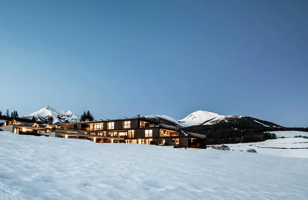 Aparthotel Panorama Living Dolomites-1